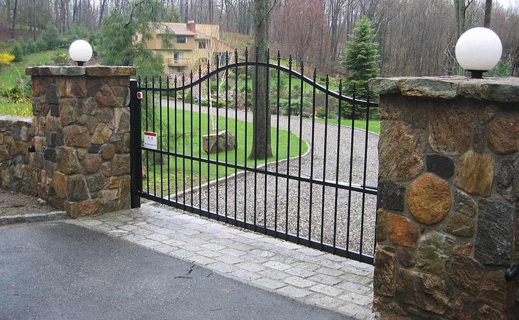 Ranger 500 Swing Automatic Gate Opener | USAutomatic