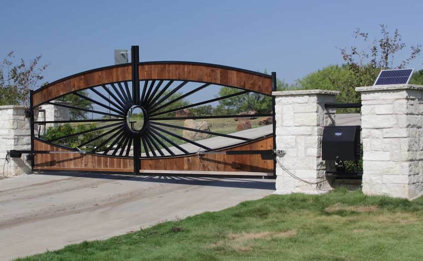 Metal gate with starburst design